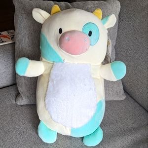 18" FB Belana Hug Mees, fuzzy belly